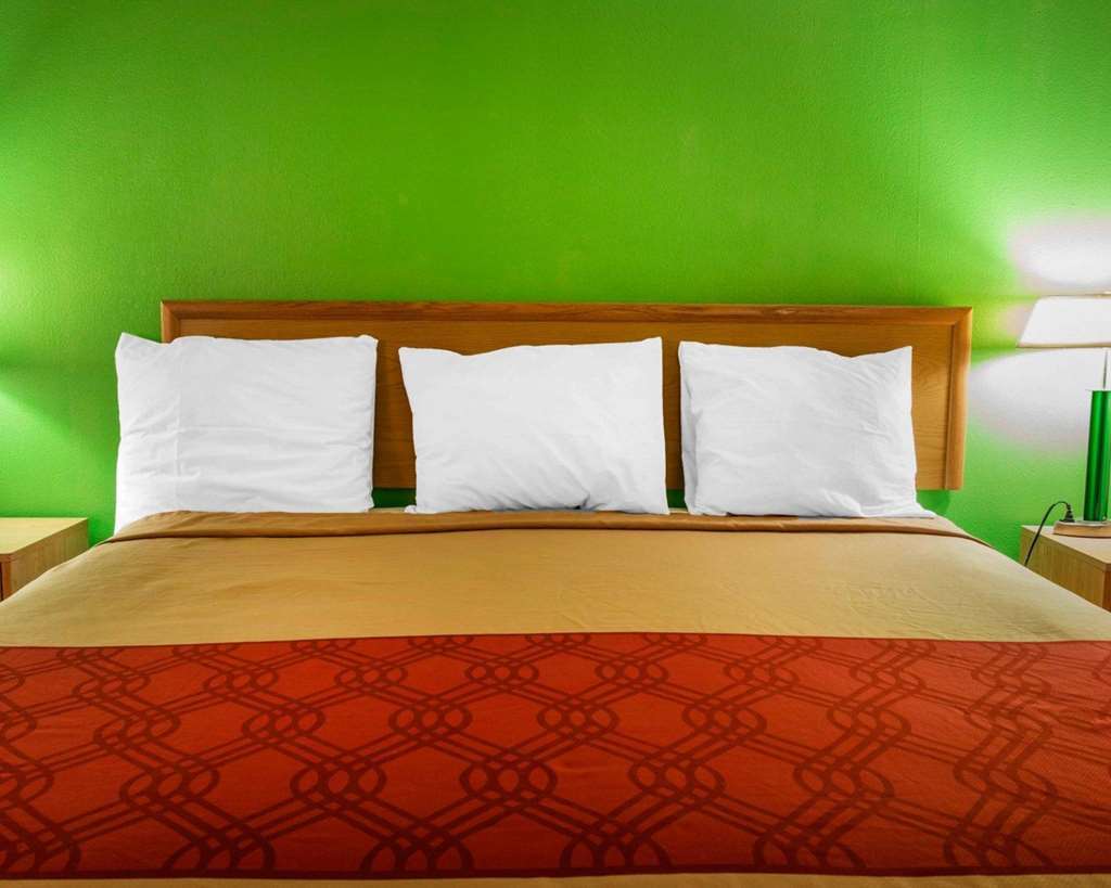 Econo Lodge Battle Creek Quarto foto